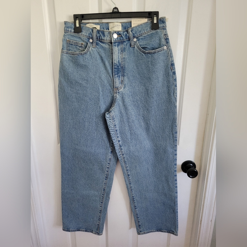 Universal Thread Women’s 8/29R Vintage Straight Jeans Medium Wash NWT